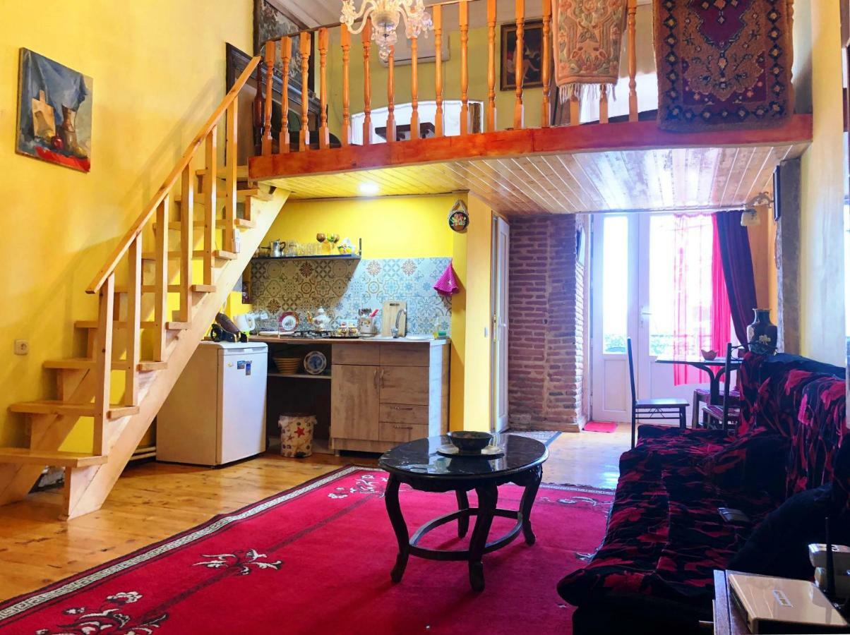 Apartment Heart Of Old Tbilisi