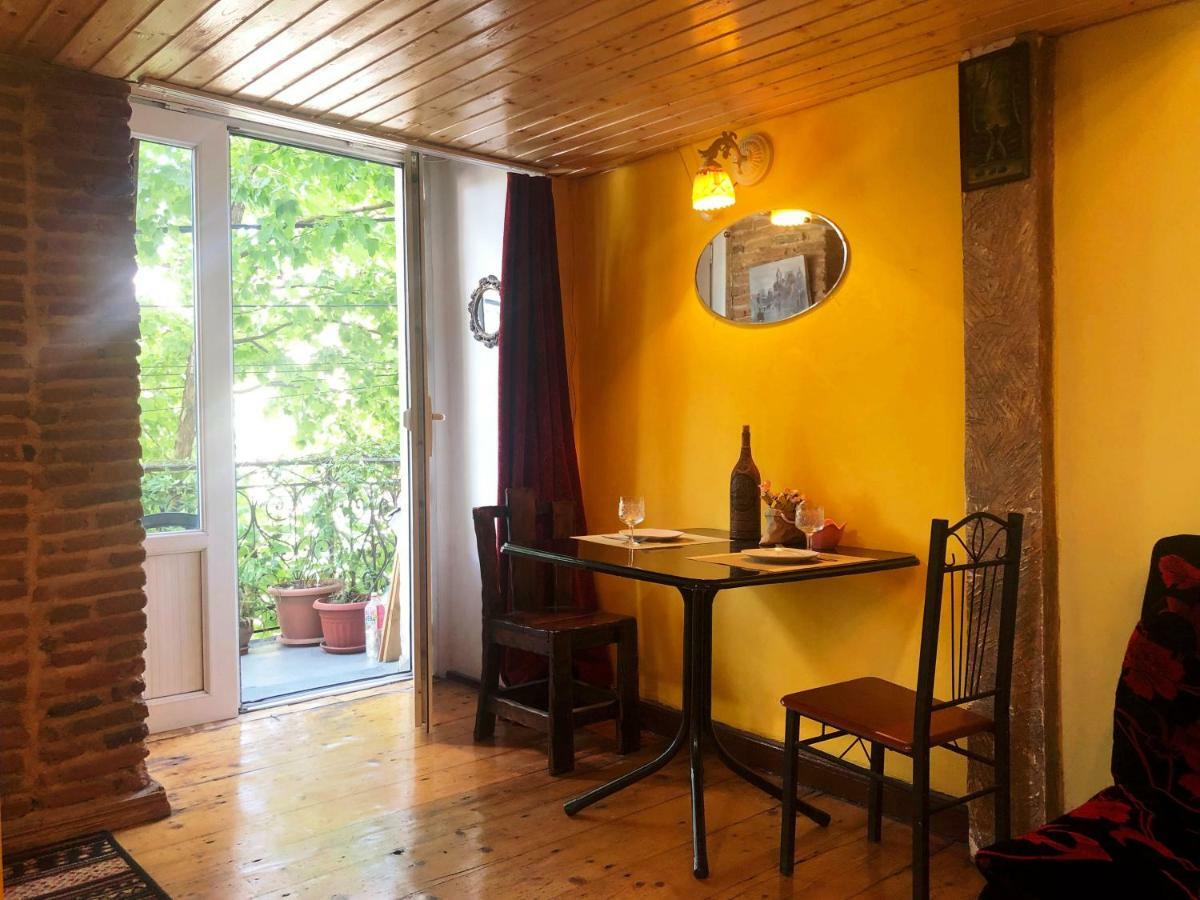 Heart Of Old Apartment *